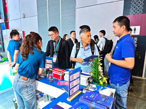 Emdoor's exhibition area has attracted a large number of participants' in-depth attention.