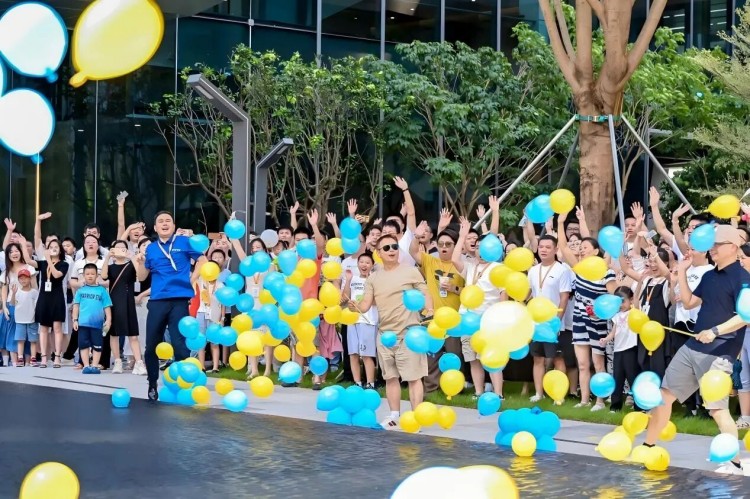 La brújula de valor Emdoor:Supervivencia a través del trabajo duro: Reconocer el valor necesario para tener éxiA. La brújula de valor Emdoor:Supervivencia a través del trabajo duro: Reconocer el valor necesario para tener éxiA.