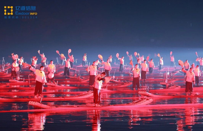 Outdoor stage performance of Impresión Liu Sanjie in Guilin