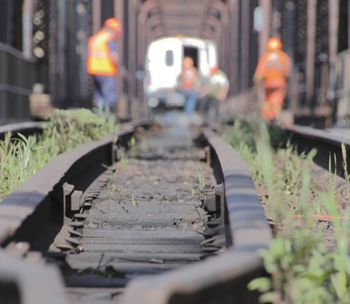 El portátil duradero em - x14u optimiza las operaciones de mantenimiento ferroviario