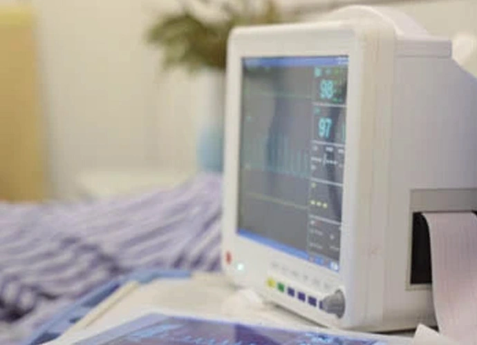 EM-T195 Tablet PC resistente para profesionales médicos ayuda en el rescate móvil sin papel